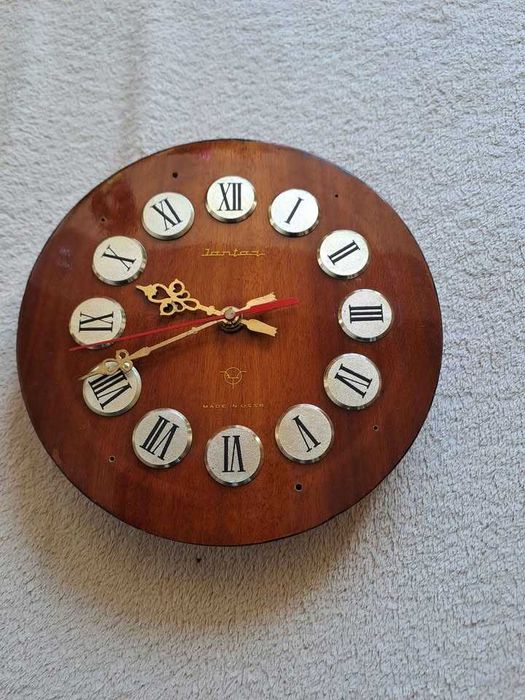 Ceas de perete ani 70