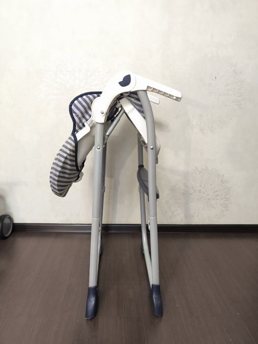 Стульчик для кормления Joie Mimzy Snacker