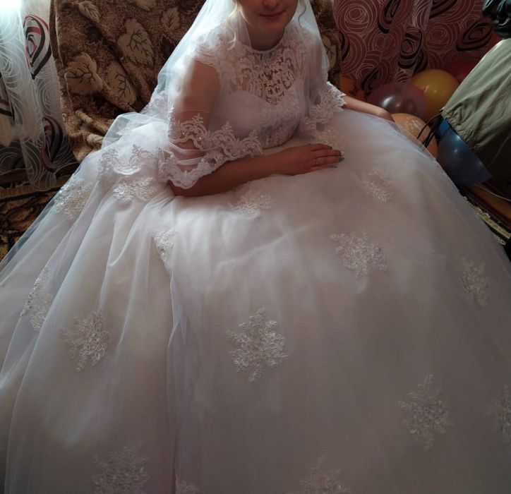 Продаю свадебное платье