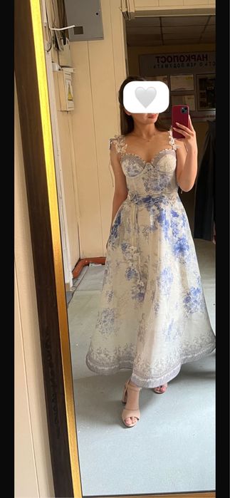 ПРОДАМ ПЛАТЬЕ,одевалось 1 раз