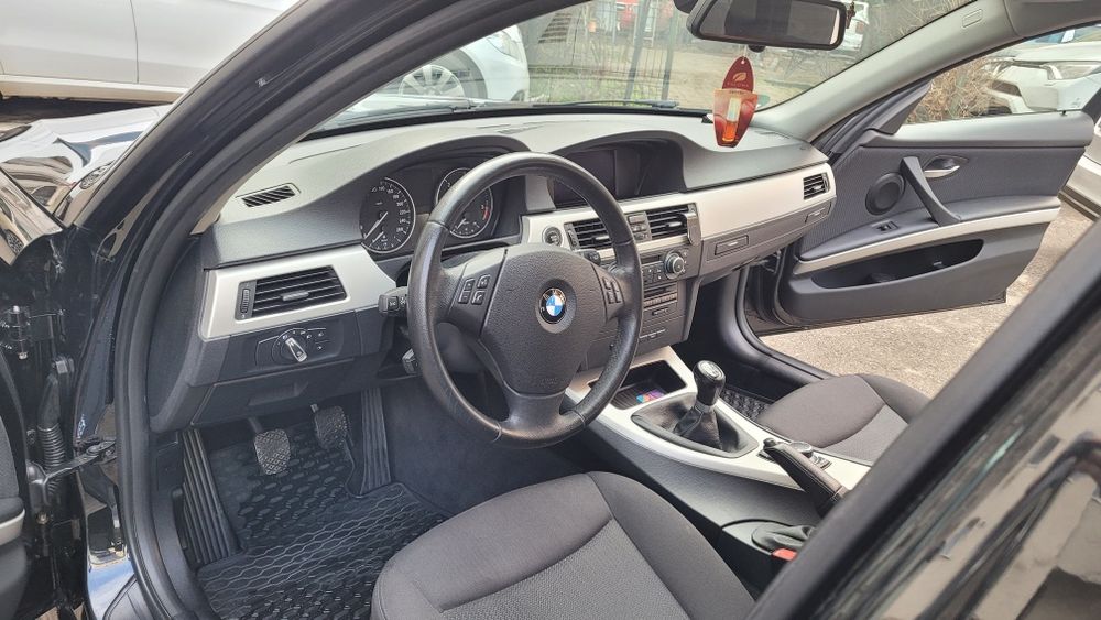 BMW e91 320d EfficientDynamics 2012 EURO5