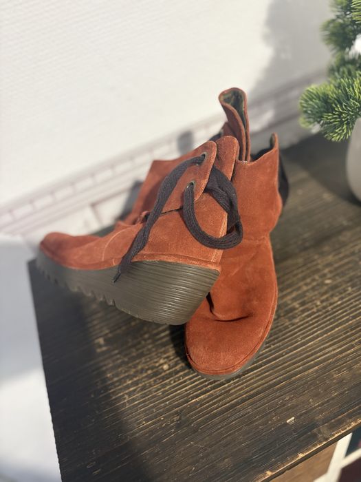 Botine / Ghete Dama Fly London Piele Întoarsă - Talpă Pană Wedge Cărămiziu marimea 39