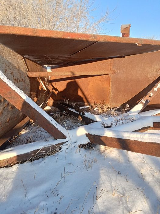 Продам лак на МТЗ