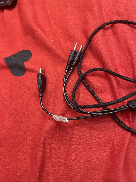 Продавам слушалки Леново G80 - A