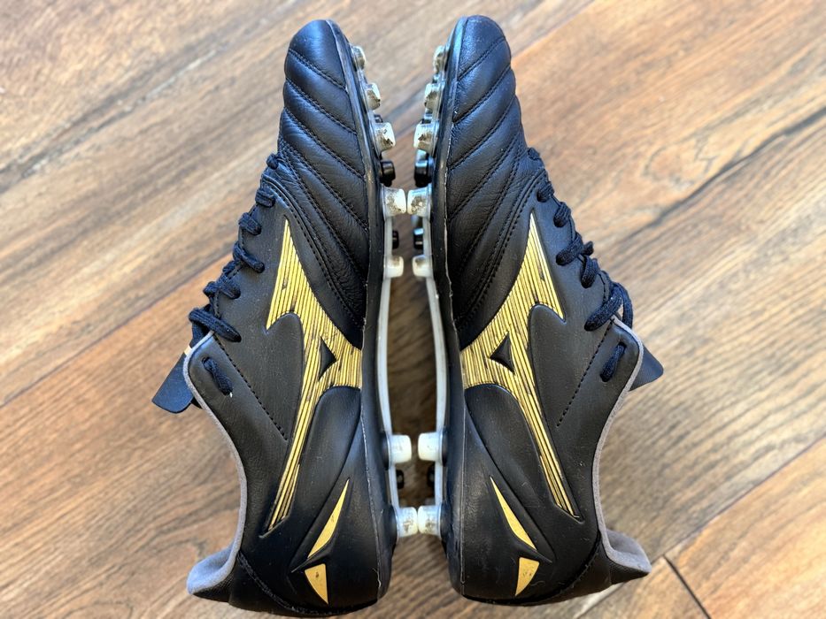 Футболни обувки / бутонки Mizuno Morelia Neo IV