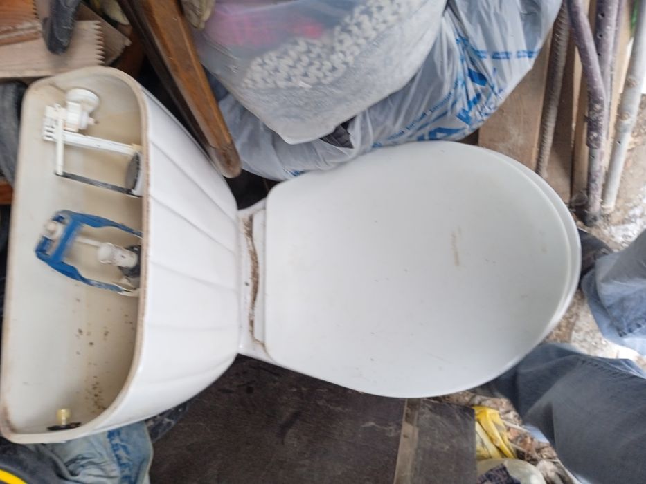 Унитаз для ремонта   с бочком и без бочка