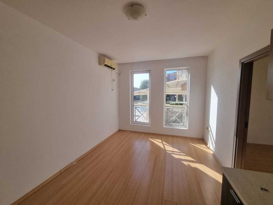 Продава се Двустаен апартамент в к.к. Слънчев бряг - 41 кв.м за 1110 €/кв.м - Снимка #2