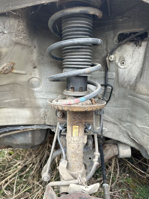 Amortizoare fata / fuzete stanga / drepata , etrier Skoda Fabia