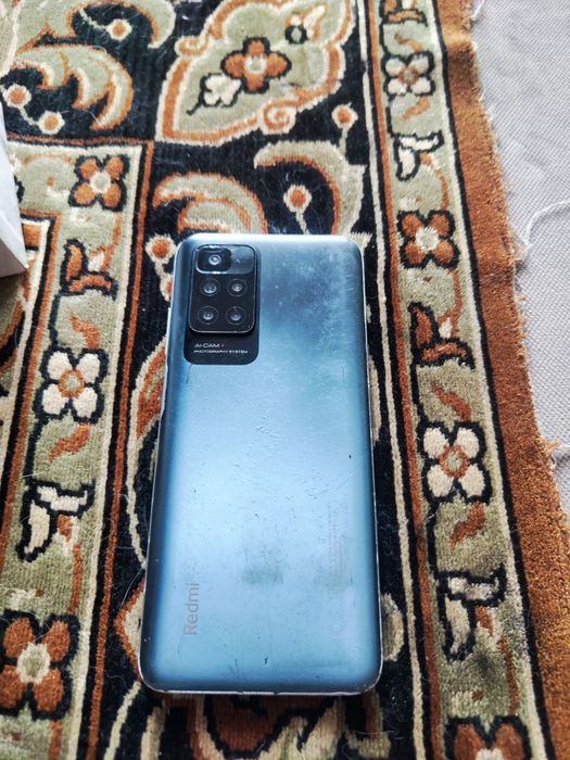 Продам телефон Redmi 10 4+3/128GB