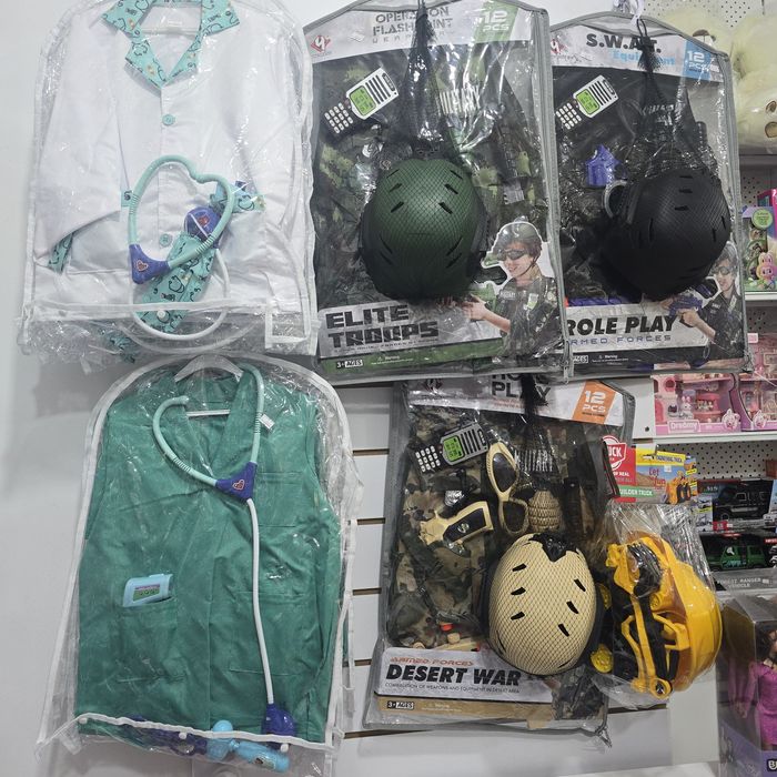 Спецодежда для детей. Одежды детям. Игрушка игрушки девочек мальчиков