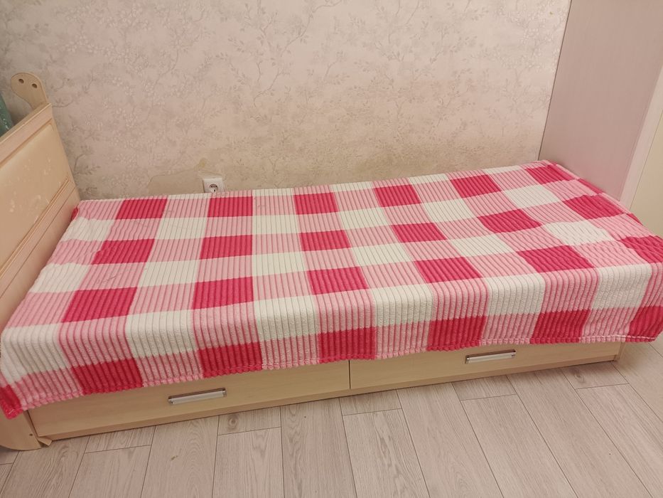 Продам Кровать на кск