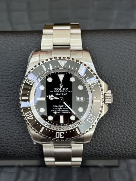 Rolex Sea-Dweller 44mm