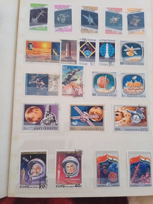 Булар Ссср давридаги маркалар катта альбом килиб тахланган