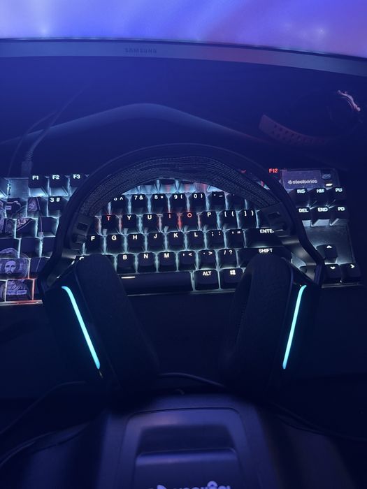 Гейминг слушалки Logitech g733 lightspeed безжични
