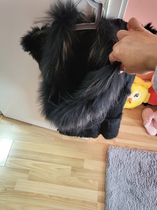 Дамски елеци единият с качулка!