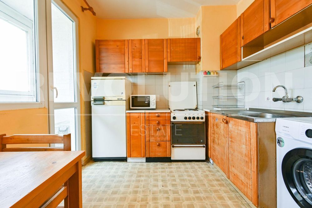 Продава се Тристаен апартамент в София, Връбница 2 - 80 кв.м за 1275 €/кв.м - Снимка #2