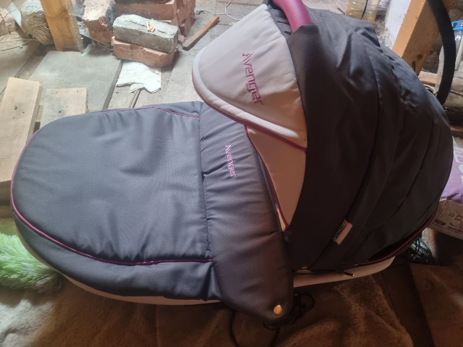 Бебешка количка Camarelo Avenger