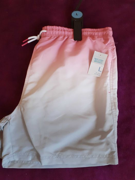 нови мъжки шорти размер Л