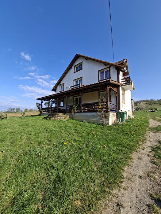 Vand casa in Silvasul de Sus  Manasirea Prislop