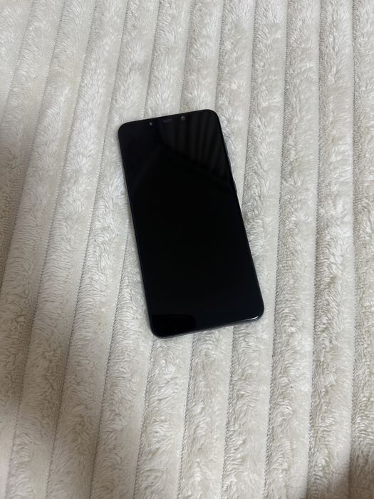 Продам смартфон  POCO F1 6/128Гб