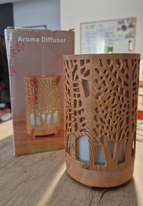Difuzor Aromaterapie + 5 Uleiuri Parfumate/Esențiale