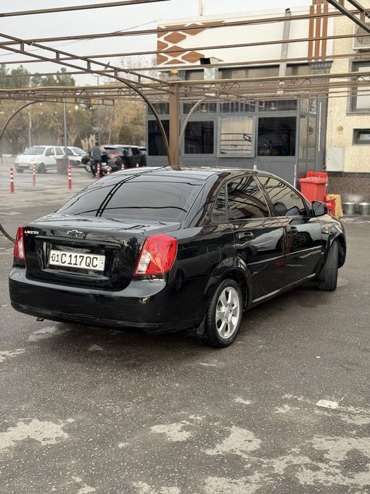 Lacetti 1.8 gentra qilingan naxt arenda