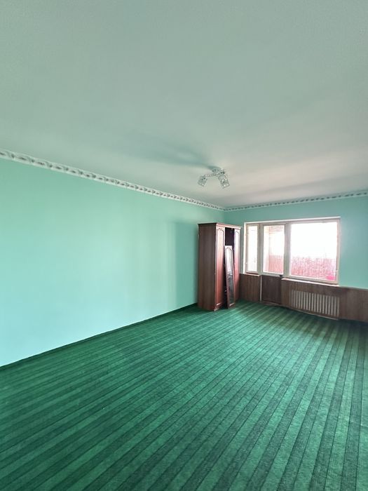 Srochna Mikrarayonda 2 xonalik 4-etaj uy ijaraga beriladi.