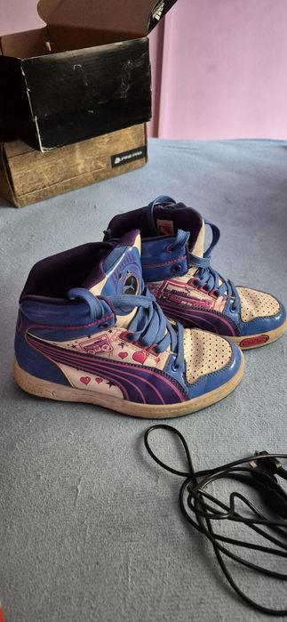 Vând adidași copii,firma puma, unisex.