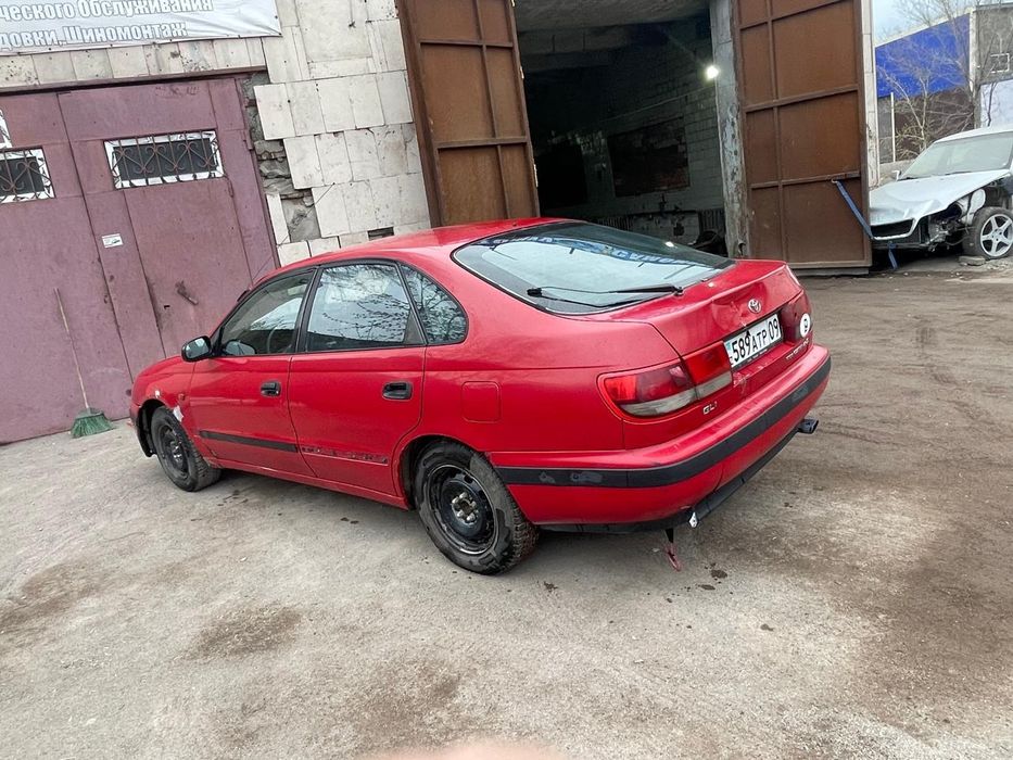 Продам Тоиота Карина Е