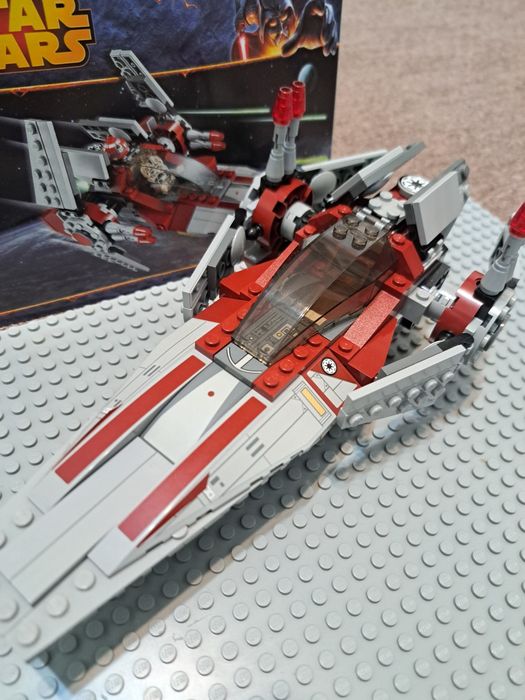 LEGO Star Wars 75039 V-Wing Starfighter