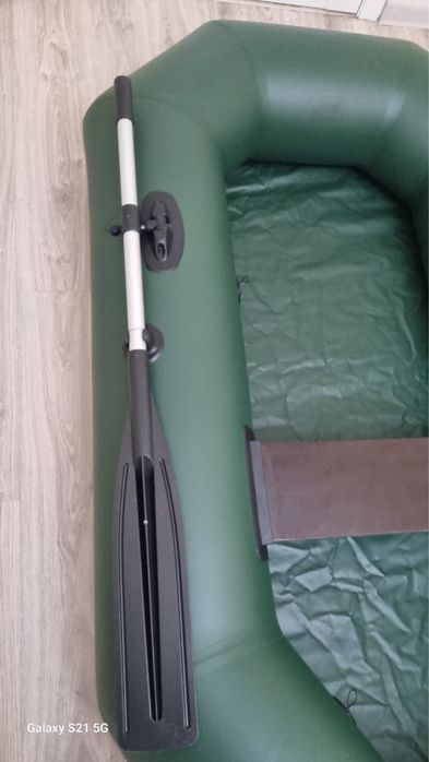 Продам новую лодку