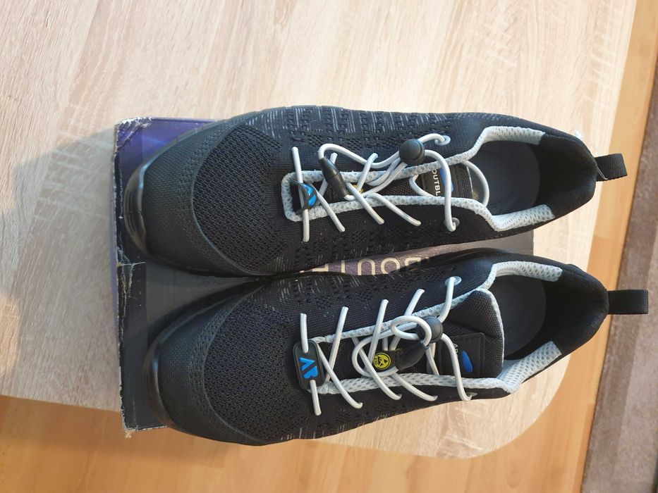 Работни обувки номер 42