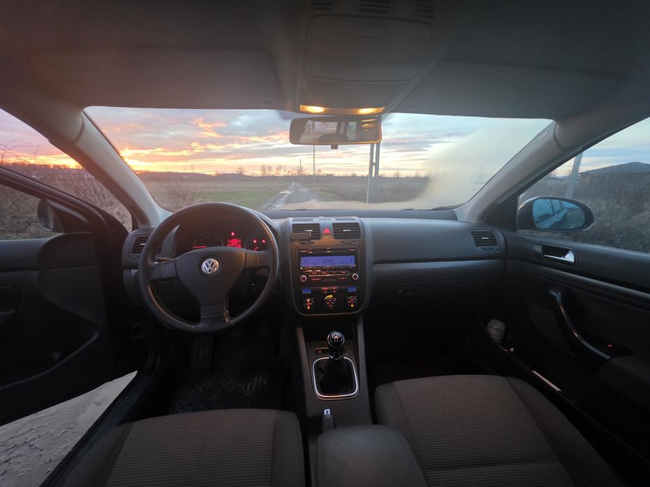 Vând golf v, 1.9 tdi, inmatriculat
