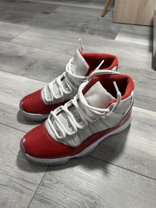 Vand Jordan 11 High Red Cherry