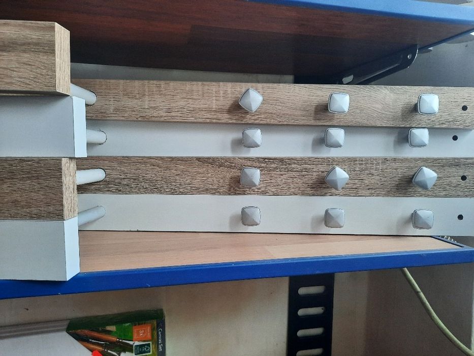 Закачалка за антре