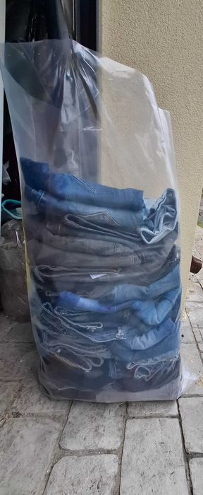 Дрехи втора употреба