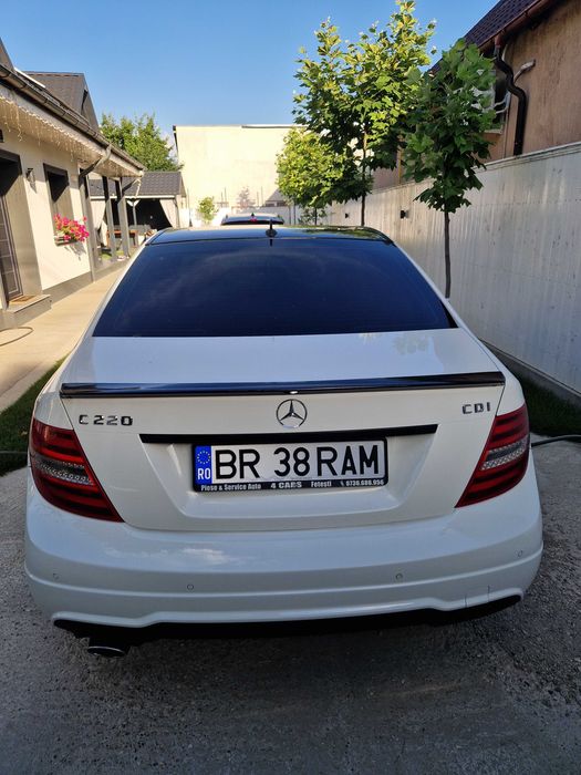 MERCEDES-BENZ C-Class 2012 — imagine 2