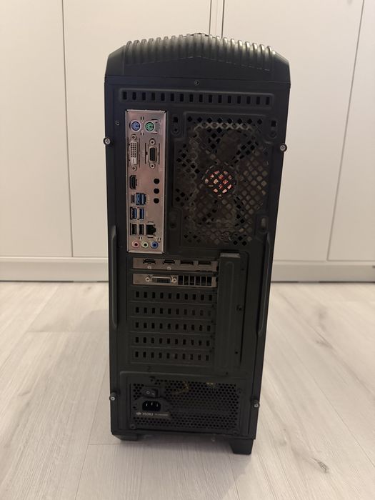 I5-8400 Amd Radeon 560 16 Gb Ram Ssd 1T