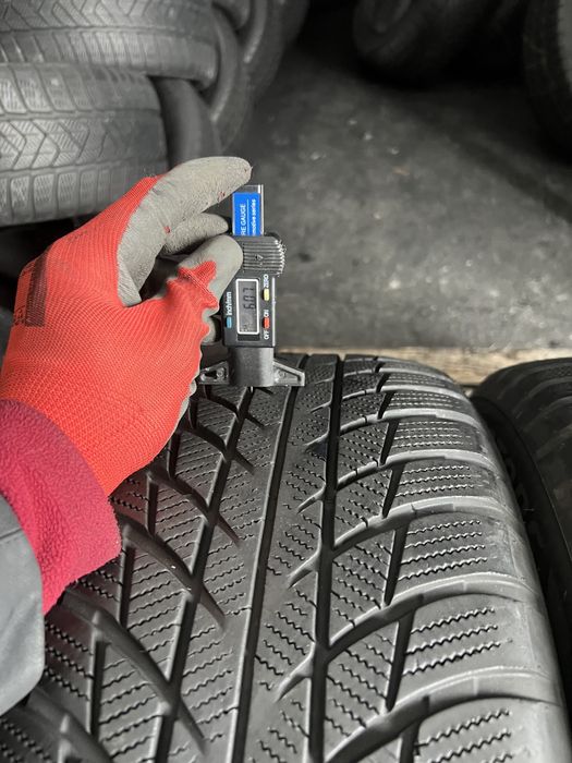 4 anvelope iarna 225/55/17 , Bridgestone , RunFlat!