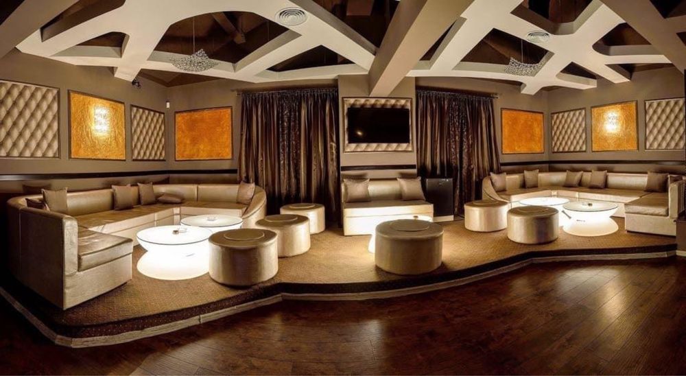 Spatiu Comercial / Club de Noapte
