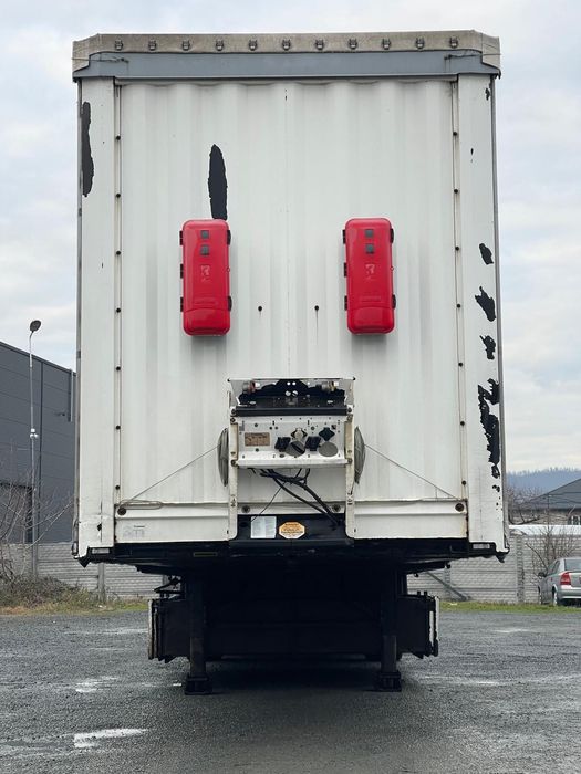 Semiremorca Krone mega