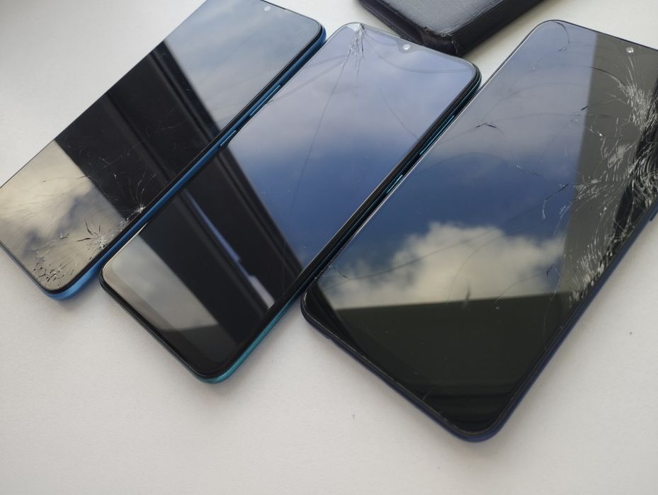 Продам  Samsung a30s realmi c11 Samsung a10