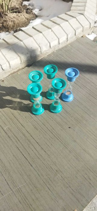 Часы песочные новые