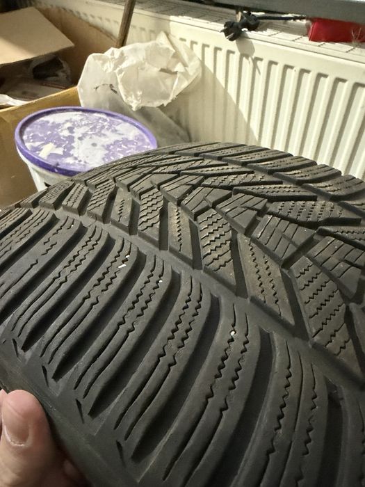 Anvelope iarna 275 30 R20 Hankook