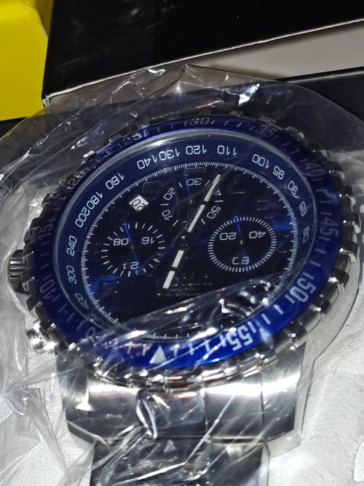 Invicta mens Чисто нов.