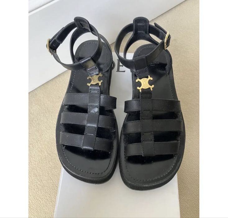 Дамски кожени сандали