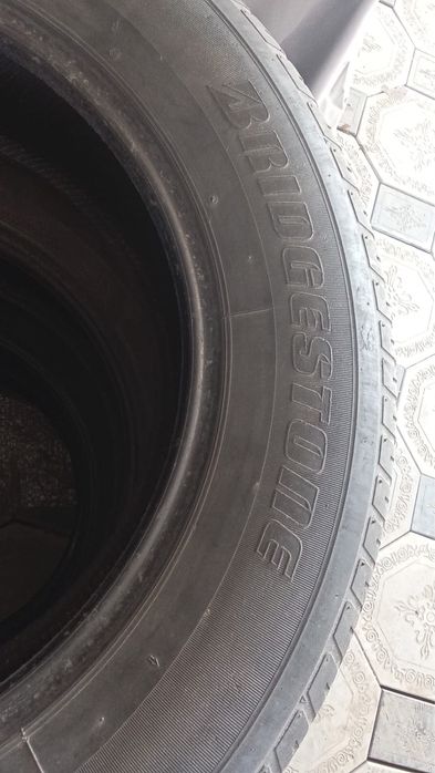 Шины комплект Bridgestone 255/65 R17