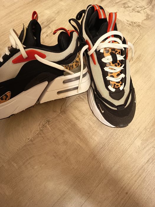 Adidași Nike furyosa noi