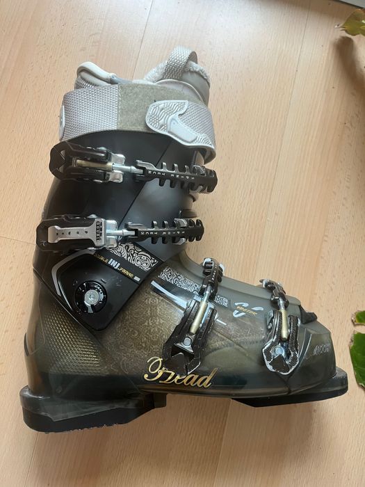 Ски обувки, използвани