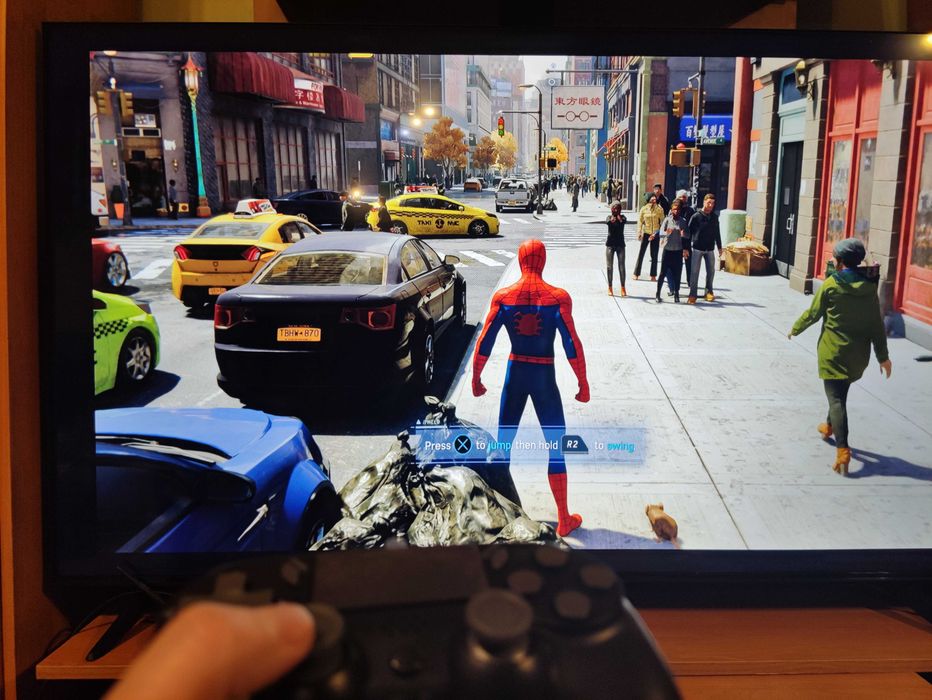 Sony PlayStation 4 Slim SPIDERMAN Edition Плейстейшън PS4 нов джойстик